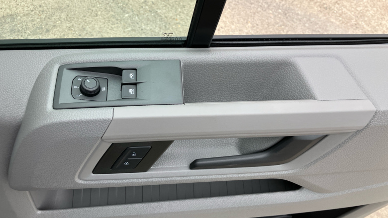 Volkswagen Crafter Cr35 Lwb Diesel Fwd 2.0 TDI 177PS Commerce Plus High Roof Van Auto